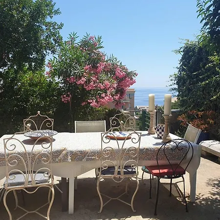 Nyaraló Maison Splendide A Bastia Avec Piscine Privee.